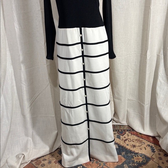 Vintage 60s Ayres Unlimited Black and White Poly Maxi Dress - Picture 3 of 8